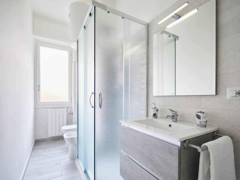 Sunny San Siro Stadio Apartment Milano Eksteriør billede